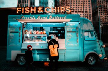 Food tuck in dubai